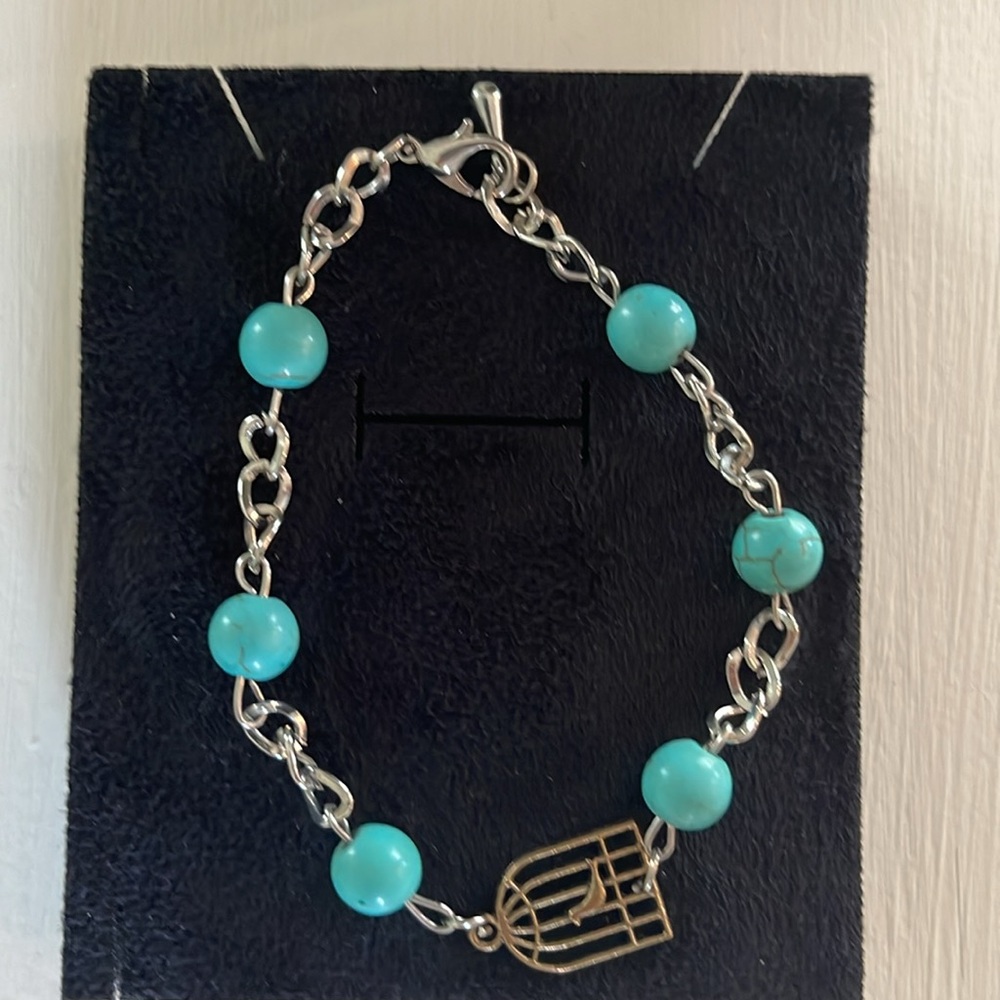 Beautiful turquoise beaded bracelet made in Turkey